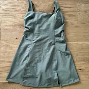 Abercrombie - YPB sculptLUX Active Mini Dress - Sage - Size Medium